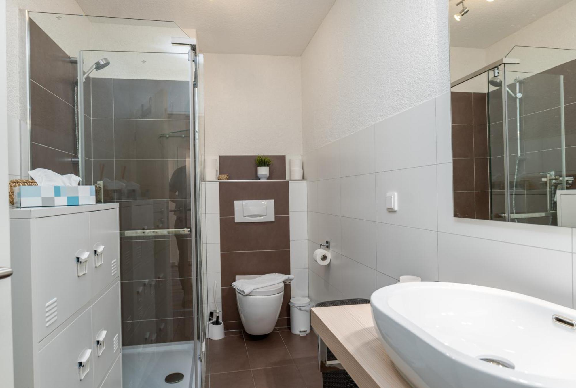 Riesling Appartement For 2 - 4 People - Billiards - Balcony With Mosel View - Parking - Wine Barrel Bar - Fully Equipped Kitchen - Netflix - Waiputv - 3 Km From Cochem Klotten Exterior photo